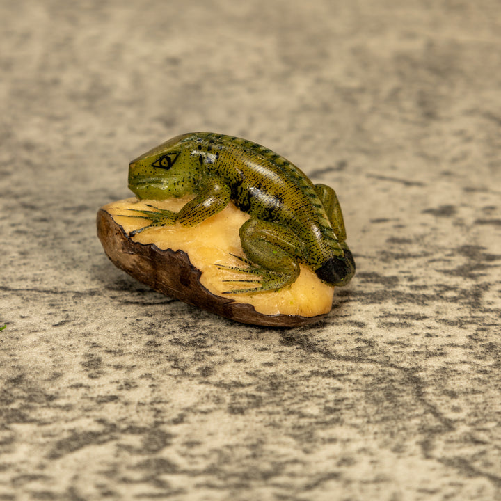 Green Iguana Lizard Tagua Nut Carving