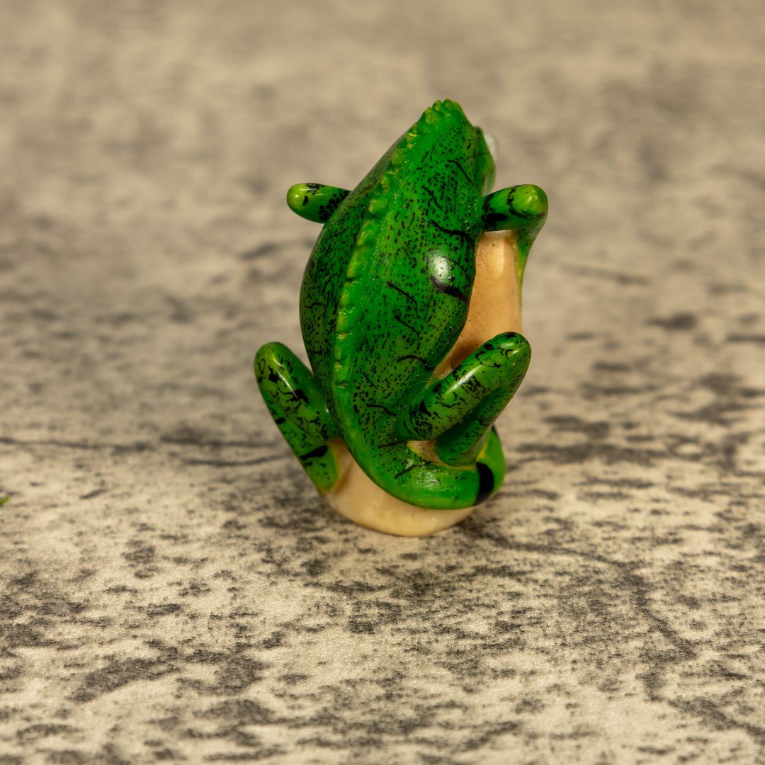 Green Iguana Lizard Tagua Nut Carving