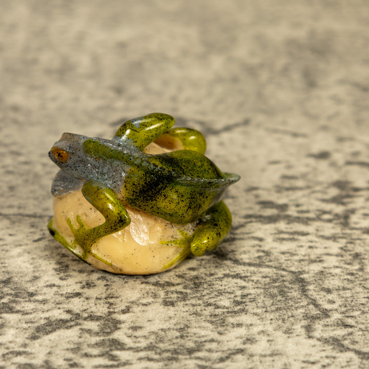 Green Iguana Lizard Tagua Nut Carving