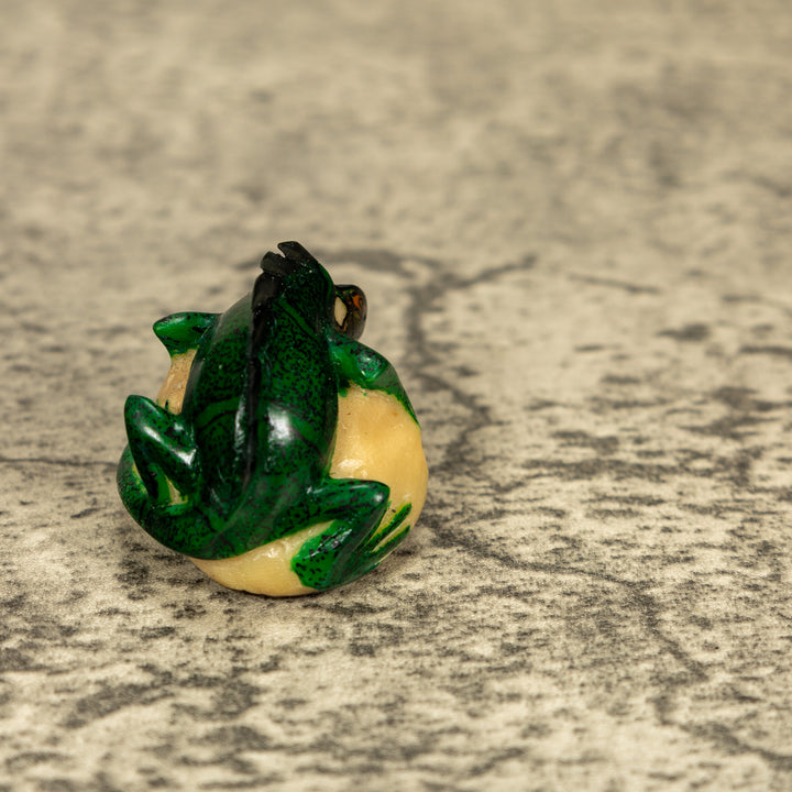 Green Iguana Lizard Tagua Nut Carving