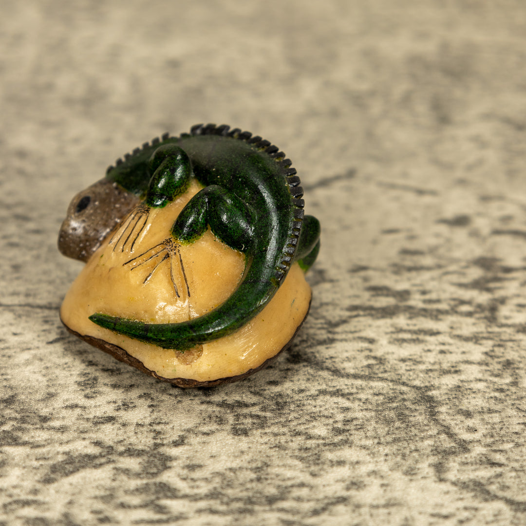 BARGAIN Green Iguana Lizard Tagua Nut Carving