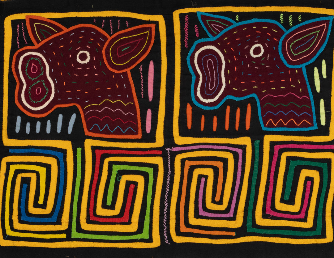 BARGAIN Howling Puppy Dog Mola