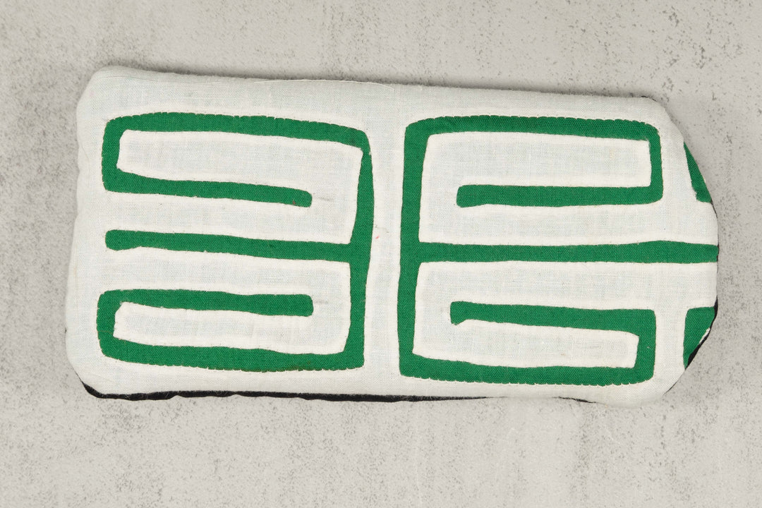 Mola Eyeglass Sleeve Frog Paw