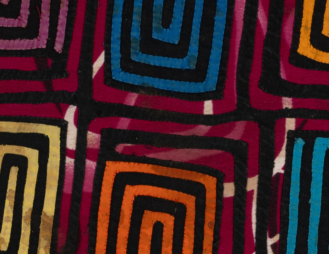 BARGAIN Black And Purple Greek Key Mola