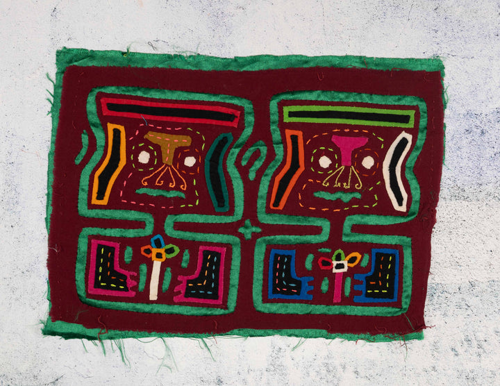 Twin Sisters With Crazy Smile Mola