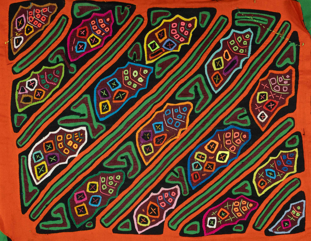 Orange And Green Shooting Stars In The Sky Mola