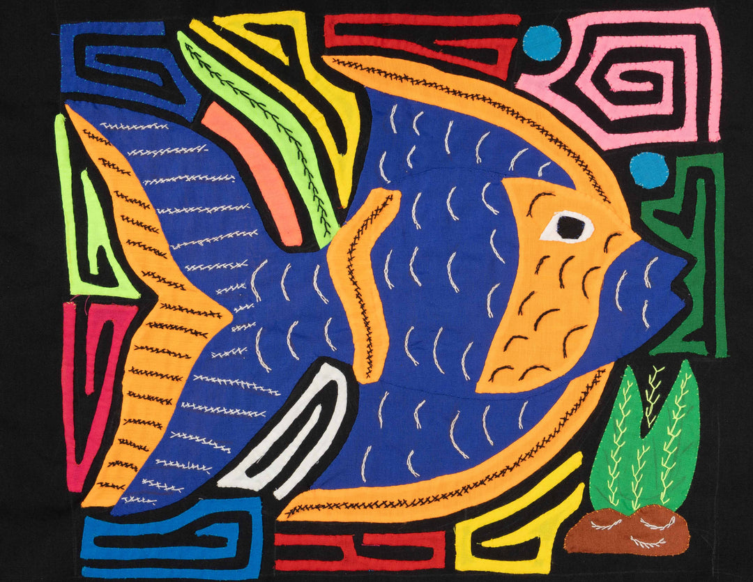 Blue And Gold Tropical Angel Fish Mola