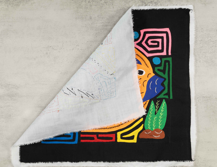 Blue And Gold Tropical Angel Fish Mola