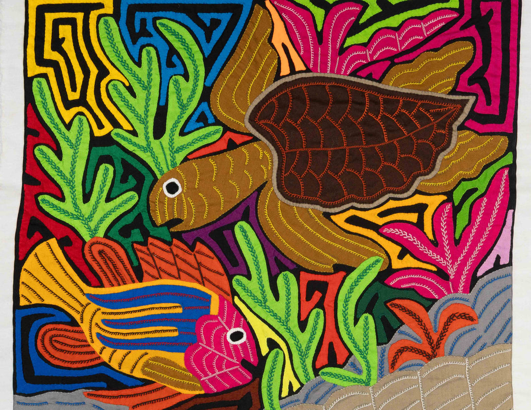 Underwater Turtle And Fish Mola