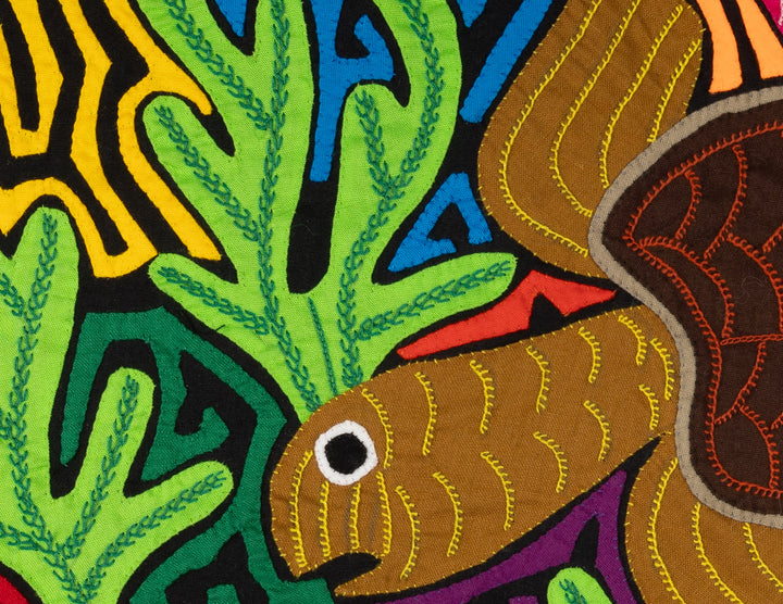 Underwater Turtle And Fish Mola