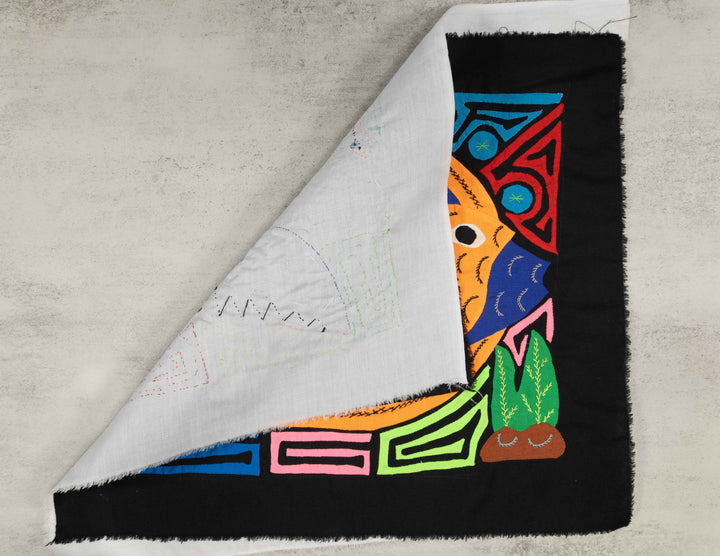 Blue And Gold Tropical Angel Fish Mola