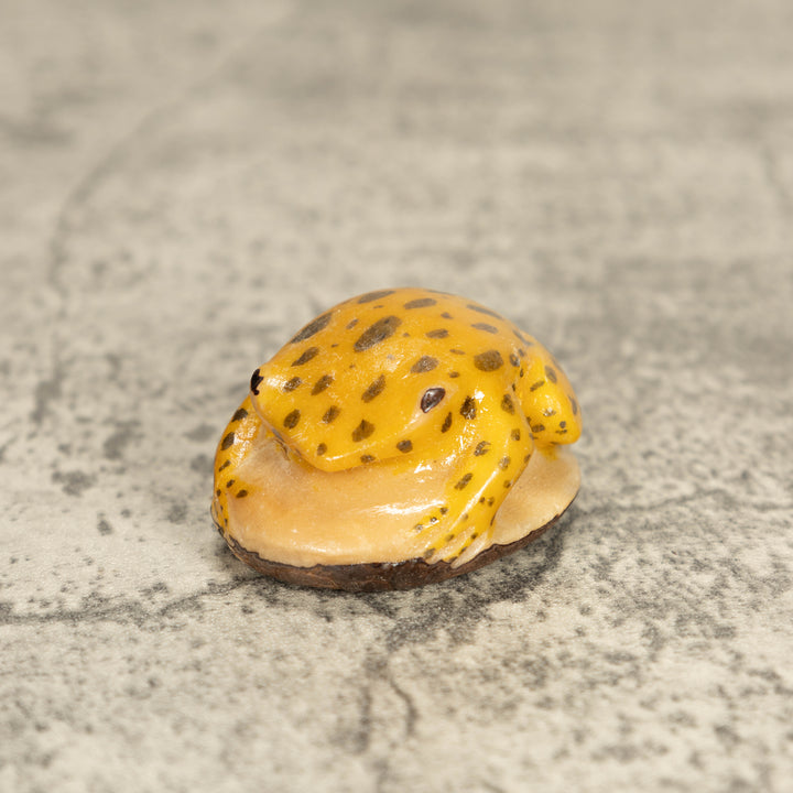 Vintage Toad Frog Tagua Nut Carving