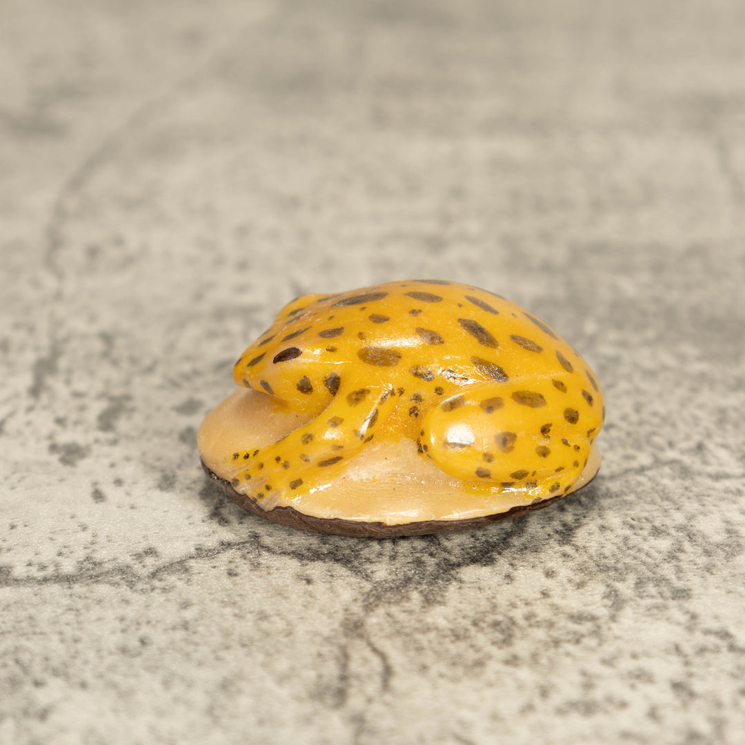 Vintage Toad Frog Tagua Nut Carving