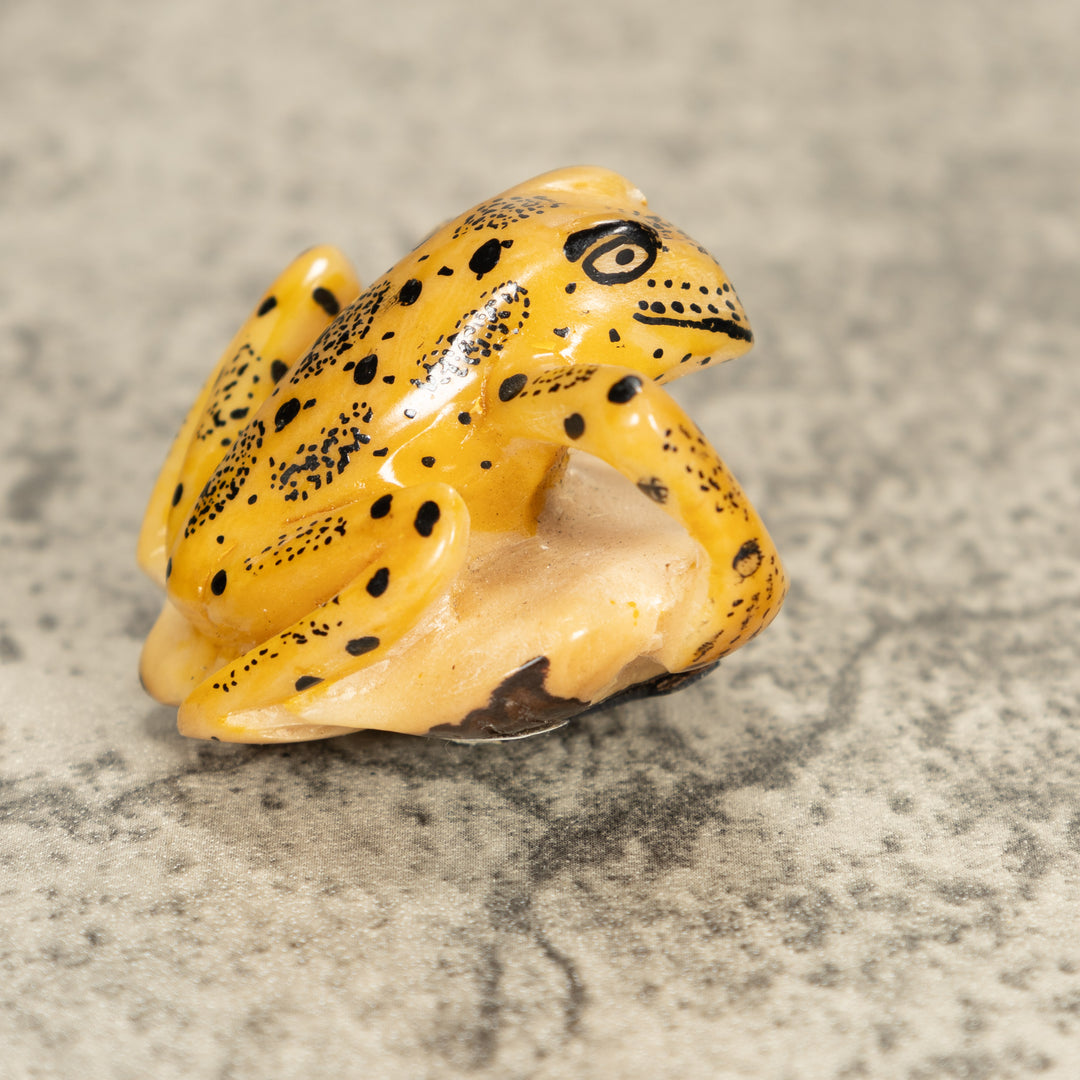 Vintage Frog Tagua Nut Carving
