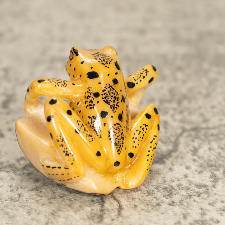 Vintage Frog Tagua Nut Carving