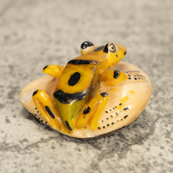Vintage Frog Tagua Nut Carving