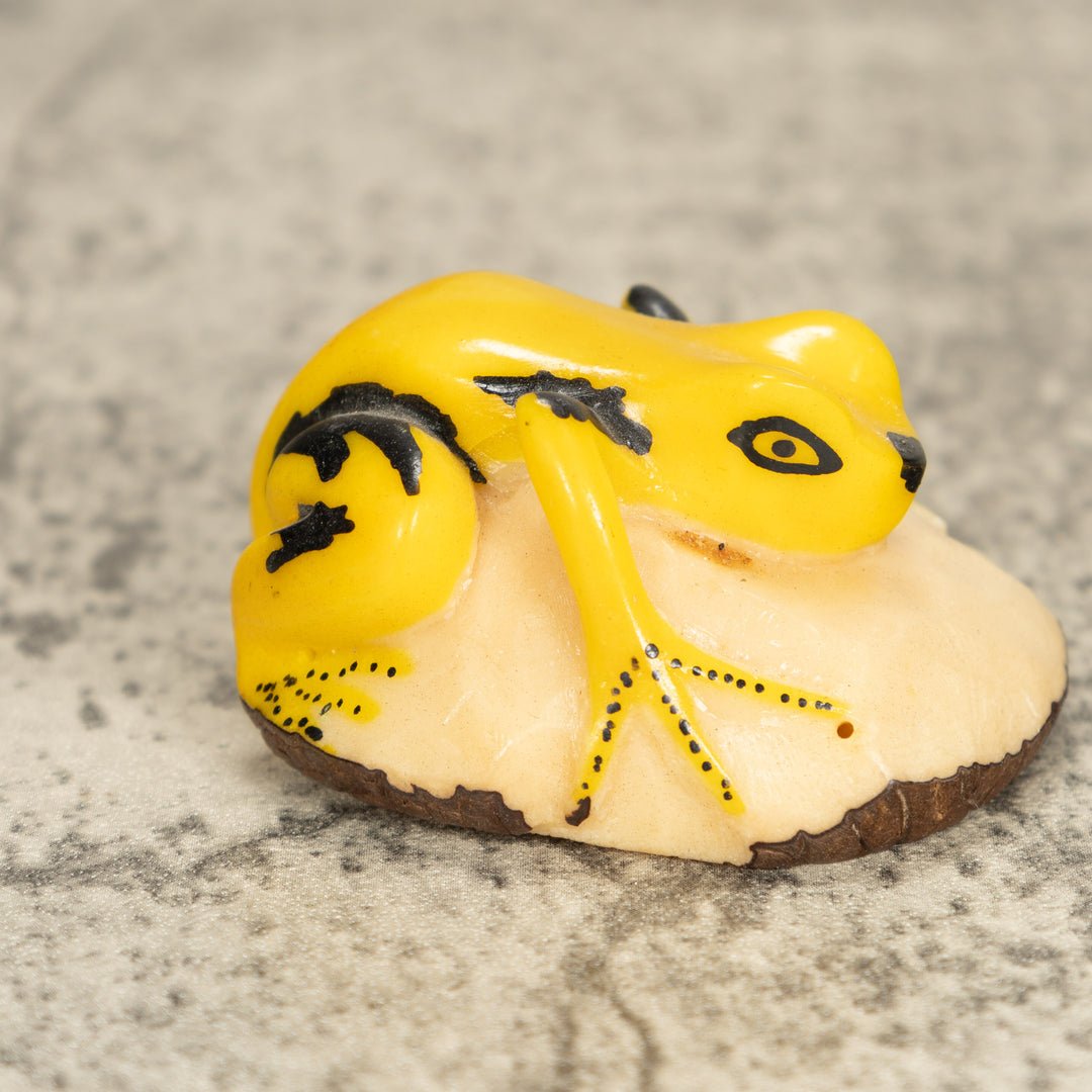 Vintage Frog Tagua Nut Carving
