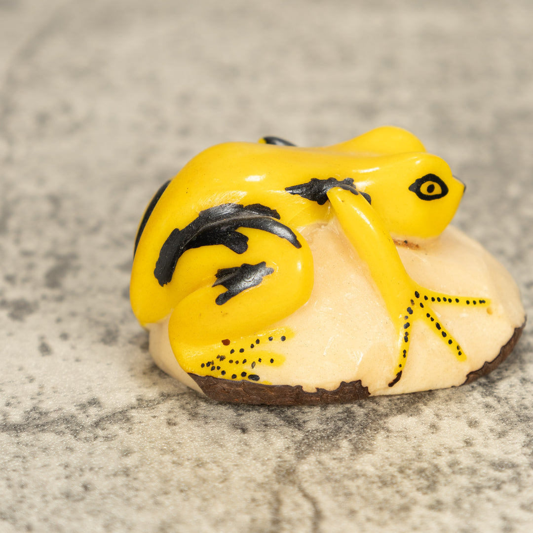Vintage Frog Tagua Nut Carving