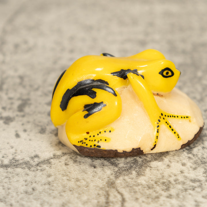Vintage Frog Tagua Nut Carving