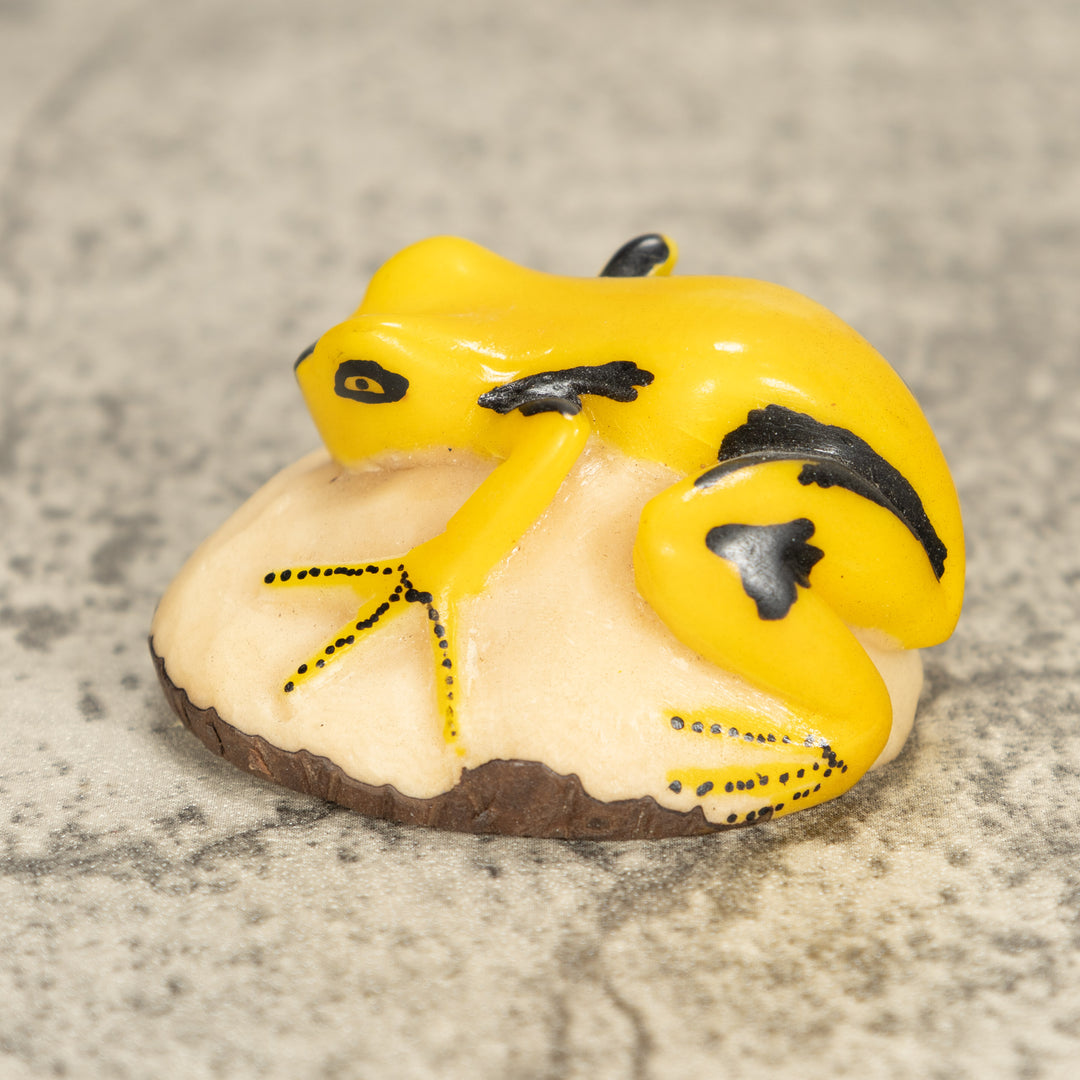 Vintage Frog Tagua Nut Carving