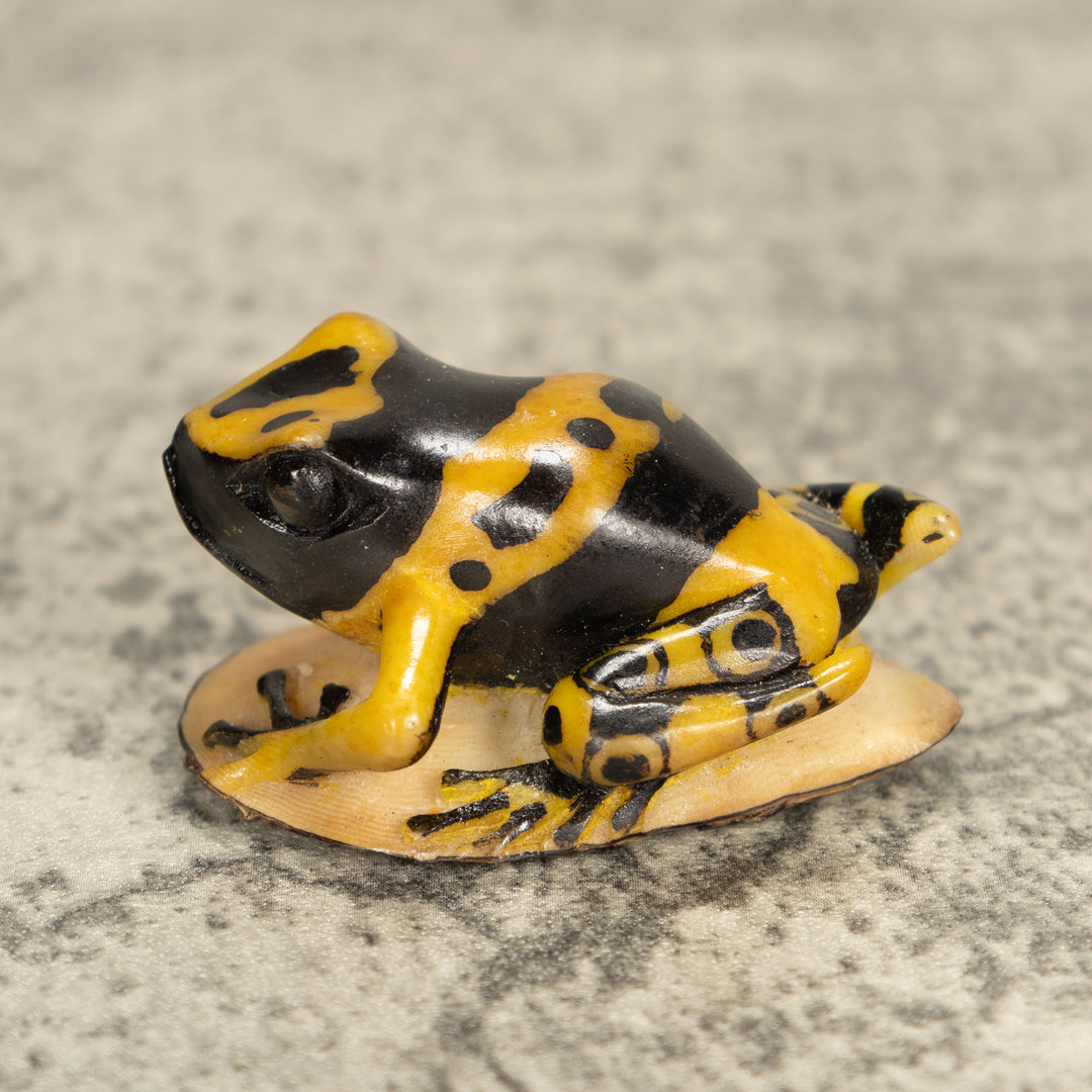 Vintage Frog Tagua Nut Carving