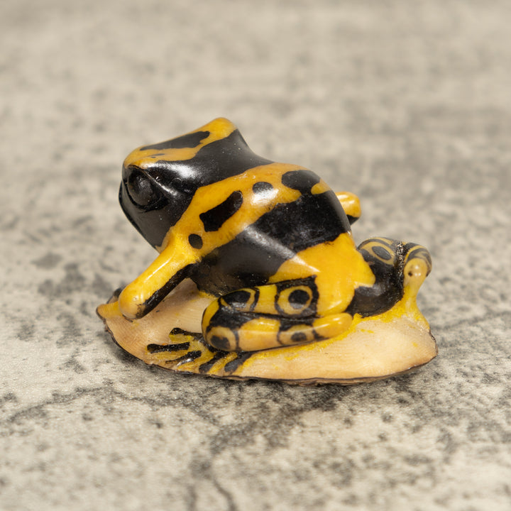 Vintage Frog Tagua Nut Carving