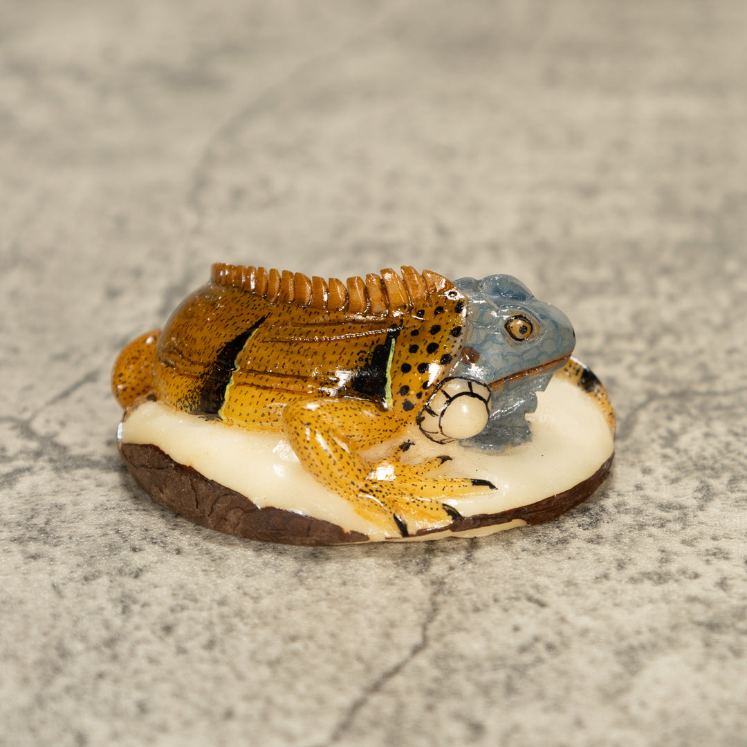 Brown Iguana Lizard Tagua Nut Carving