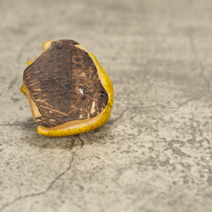 Vintage Puma Cat Tagua Nut Carving