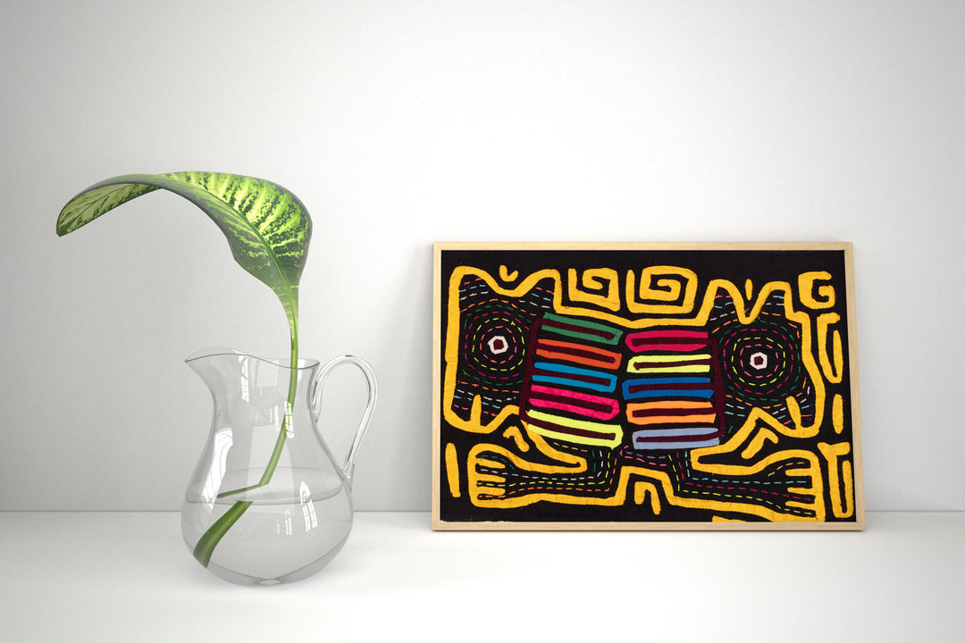 Golden Critters on the Run Mola