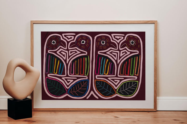 Maroon Lovebird Mola