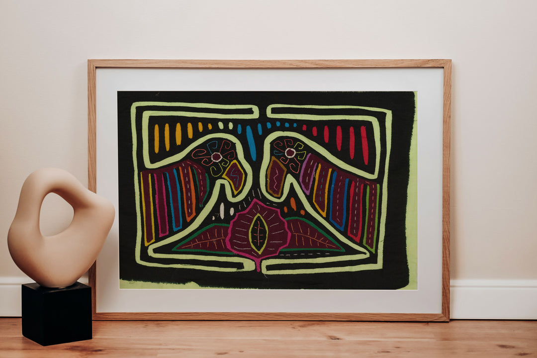 Green Pink Gossip Bird Mola