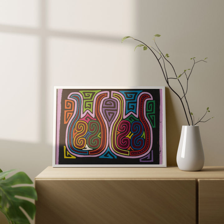 Mate Rainbow Beams in Vase Mola