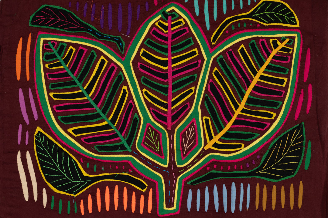 Canada Cloverleaf Mola