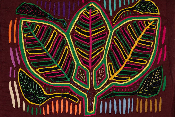 Canada Cloverleaf Mola