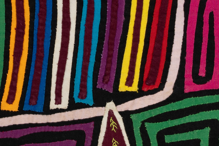 Rainbow Puppy Dog Mola