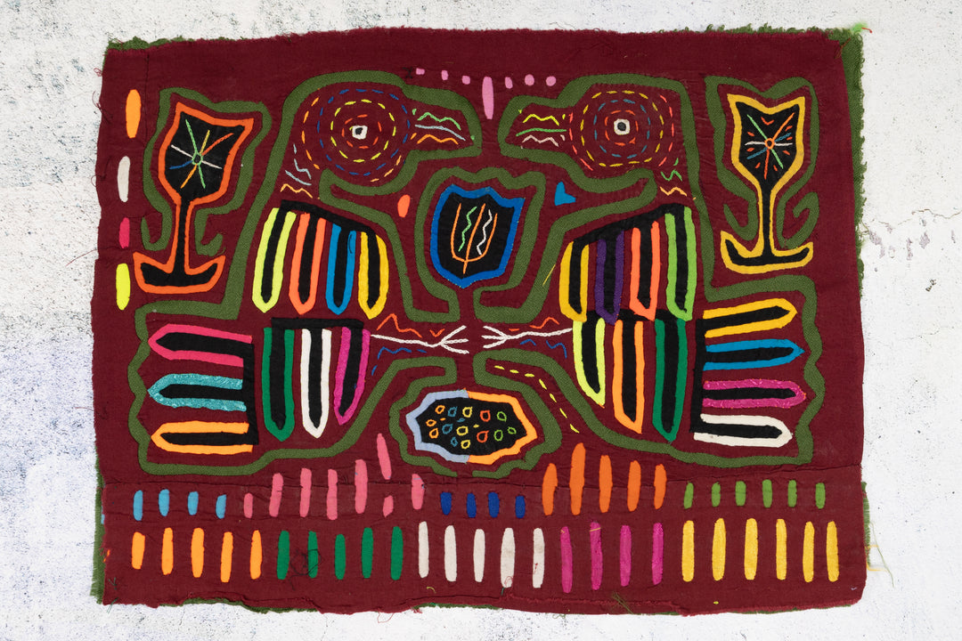 Maroon Gossip Bird Mola