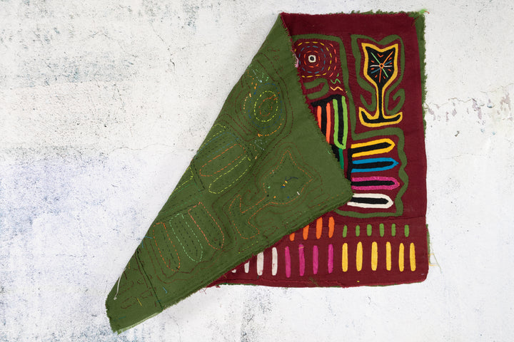 Maroon Gossip Bird Mola