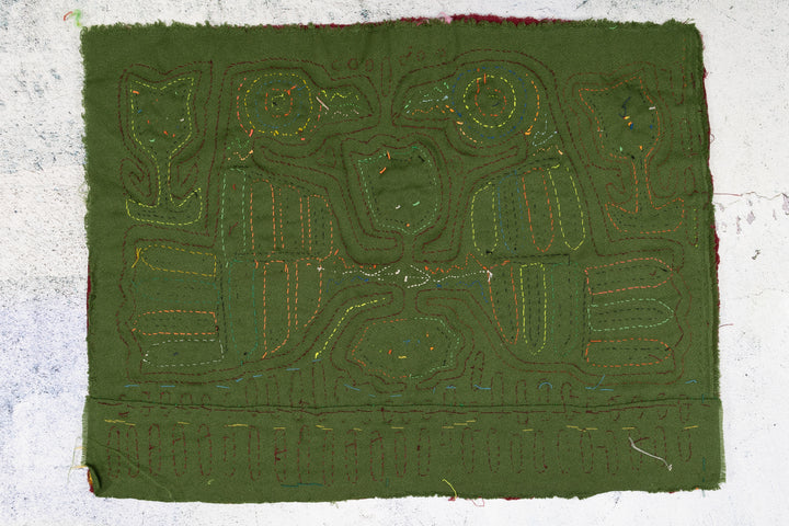 Maroon Gossip Bird Mola