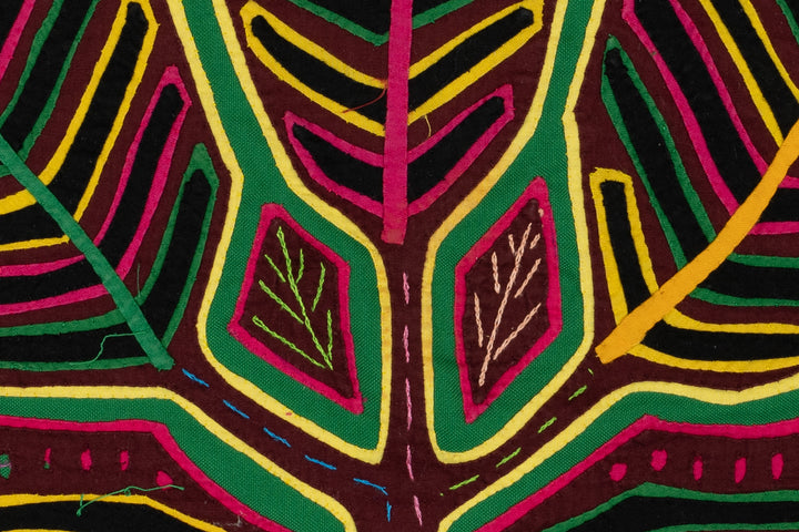 Canada Cloverleaf Mola