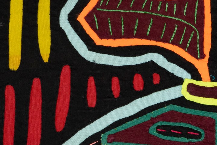 Tropical Mangoes with Leaves Mola