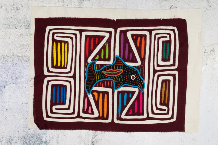 Vintage Blue Fish Aquarium Mola