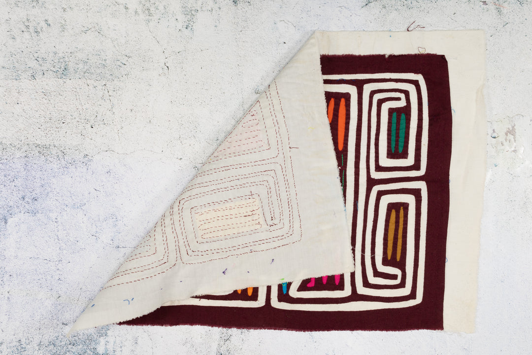 Vintage Blue Fish Aquarium Mola