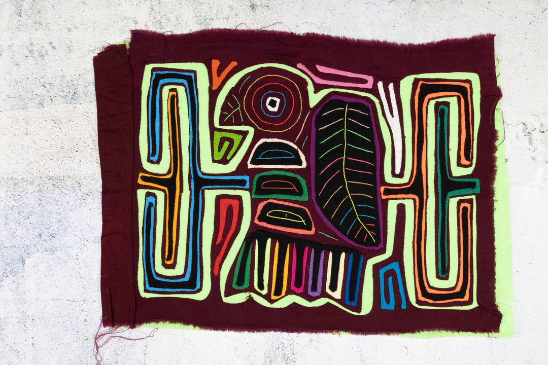 ParaKeet Bird on Swing Mola