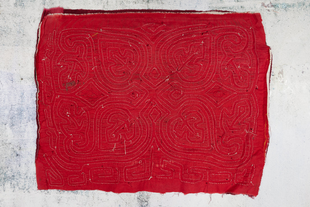 Vintage Red and White Anchor Mola