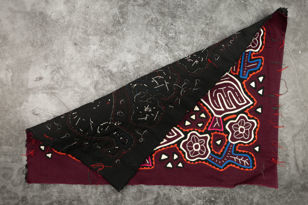 Gaggle of Geese Mola