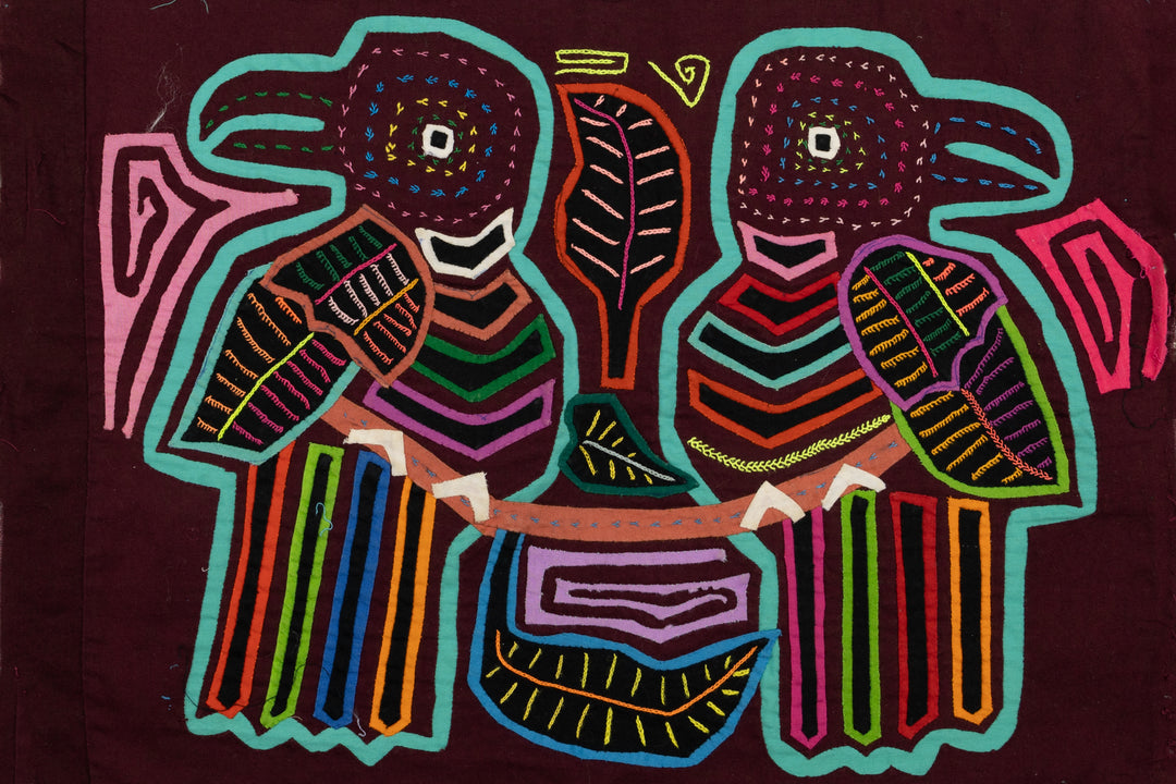 Birdie on a Perch Mola