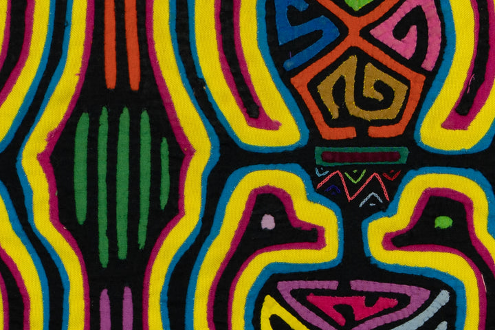 Pigeon Toed Cheerleader Mola