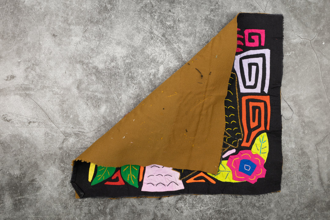 Black Bird Tree and Flower Mola