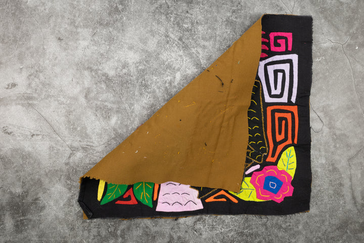 Black Bird Tree and Flower Mola