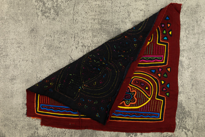 Drooping Daisies Mola